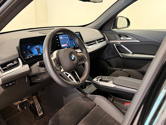 BMW X1 3 of 9