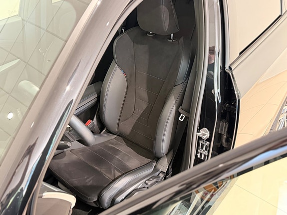 BMW X1 4 of 9