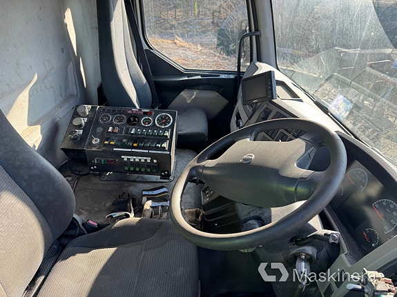 Sug/sopbil Volvo FL-240 4*2 12 of 27