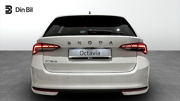 Skoda Octavia 5 of 5