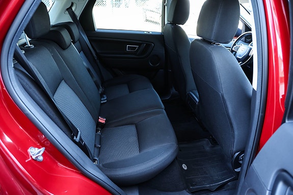 Land Rover Discovery Sport 12 of 16