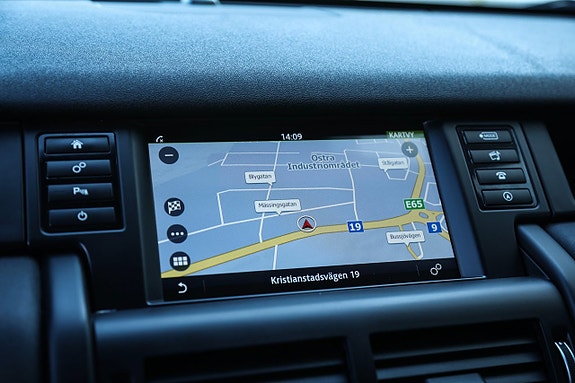 Land Rover Discovery Sport 16 of 16