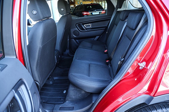 Land Rover Discovery Sport 11 of 16