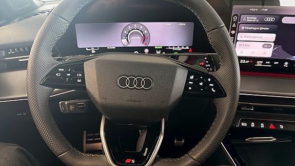 Audi Q3 15 of 18