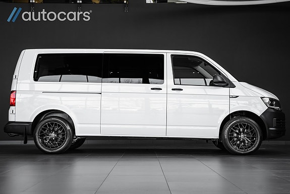 Volkswagen Caravelle 2 of 5