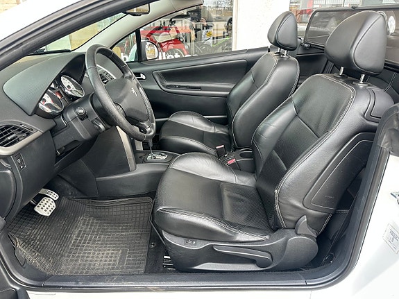Peugeot 207 12 of 18