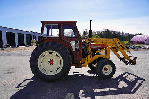International 674