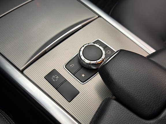 Mercedes-Benz E220 18 of 23