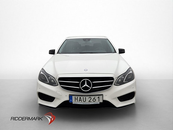 Mercedes-Benz E220 2 of 23
