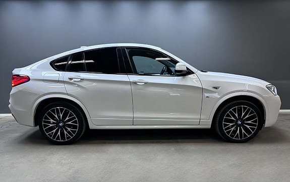 BMW X4 2 of 22
