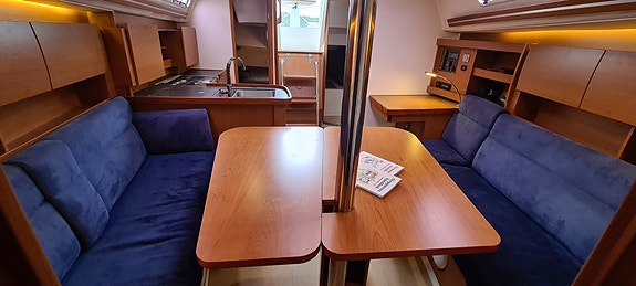 Uthyres: Välskött Hanse 355 – utgångspunkt Tjörn 2 of 5