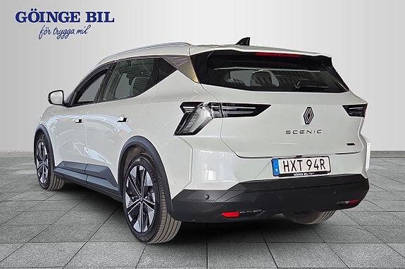 Renault Scenic E-Tech 6 of 13