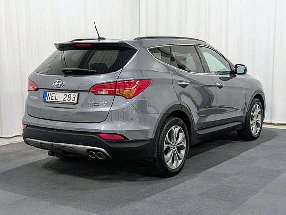 Hyundai Santa Fe 4 of 16