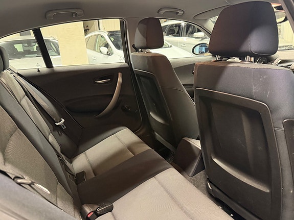 BMW 116i 6 of 9