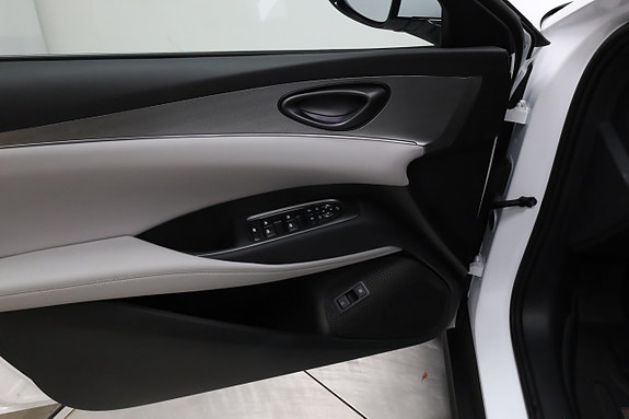 BYD Seal 6 27 of 29