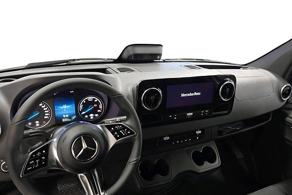 Mercedes-Benz eSprinter 420 7 of 10