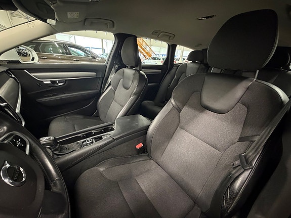 Volvo V90 13 of 27
