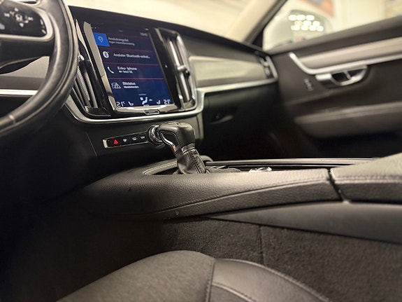 Volvo V90 19 of 27