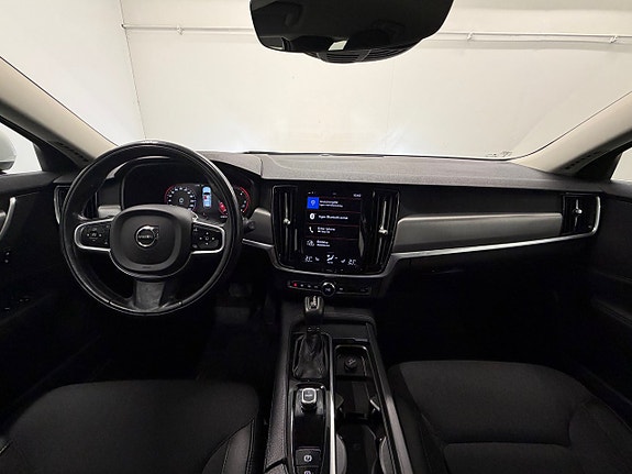 Volvo V90 16 of 27