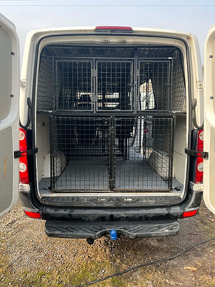 Volkswagen Crafter 4 of 5