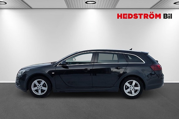 Opel Insignia 2 of 5