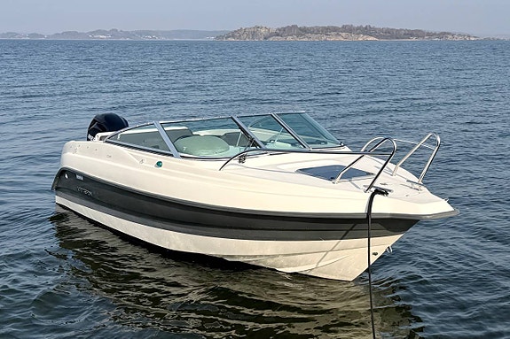 Uttern D55 + Mercury F100 4-takt -2012 (endast 123h)