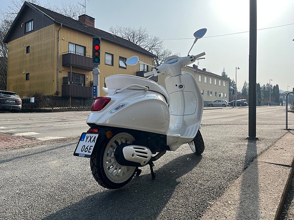 Vespa Sprint 50cc klass 1 sparkle white - NY! 7 of 13