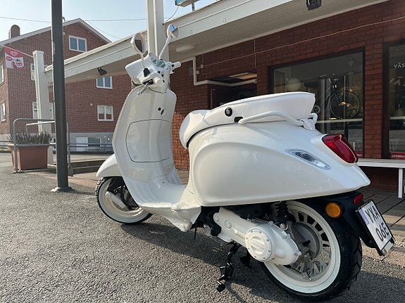 Vespa Sprint 50cc klass 1 sparkle white - NY! 6 of 13