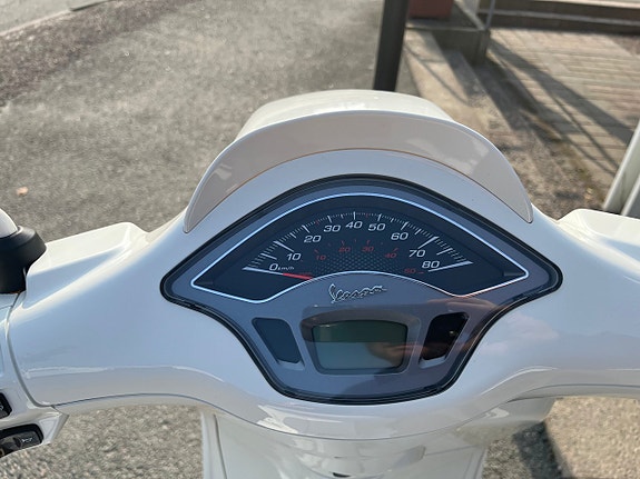 Vespa Sprint 50cc klass 1 sparkle white - NY! 11 of 13