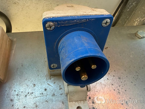 Product image 11 of 27