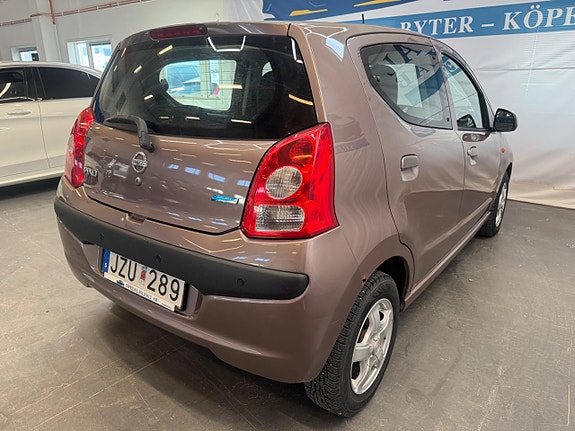 Nissan Pixo 8 of 17
