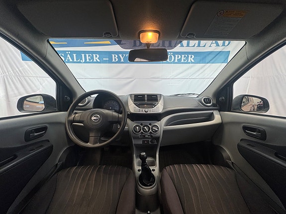 Nissan Pixo 10 of 17
