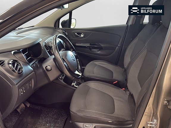 Renault Captur 8 of 15
