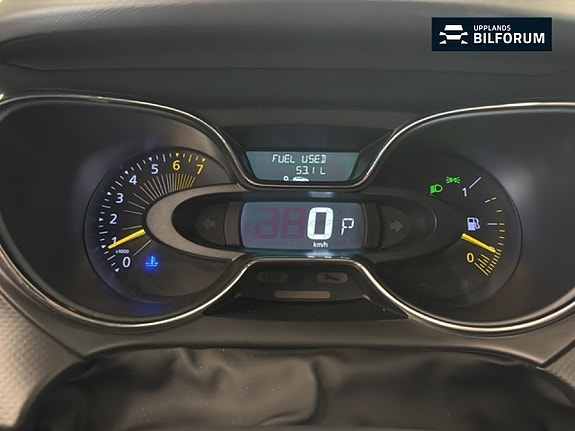Renault Captur 10 of 15