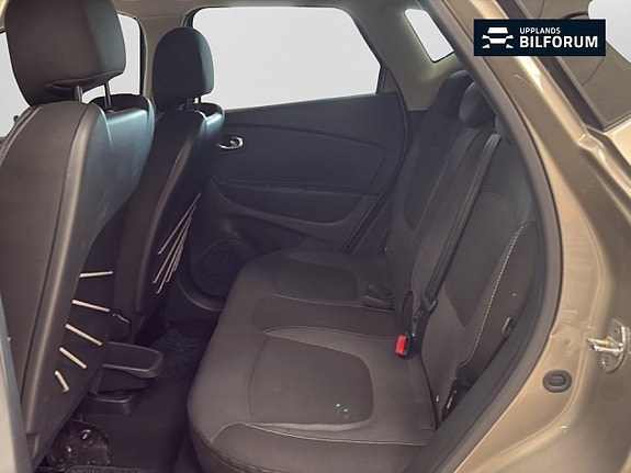Renault Captur 9 of 15