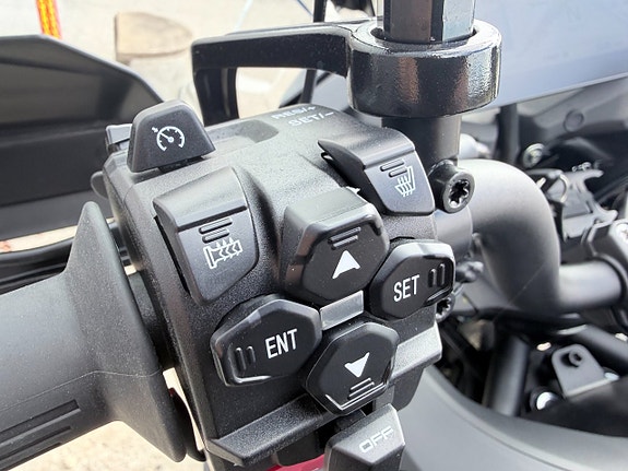 QJ Motor SRT900SX 16 of 21