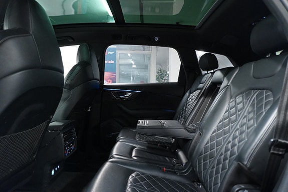 Audi SQ7 12 of 27
