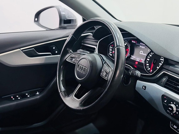 Audi A4 4 of 5