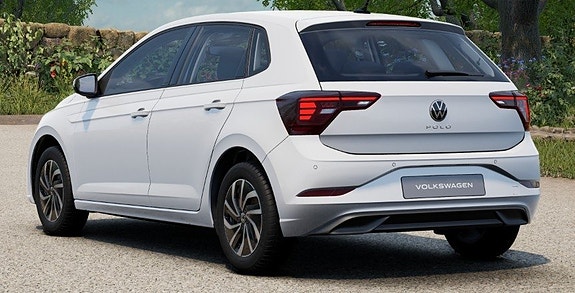 Volkswagen Polo 2 of 5