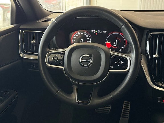 Volvo V60 9 of 24