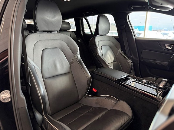 Volvo V60 10 of 24