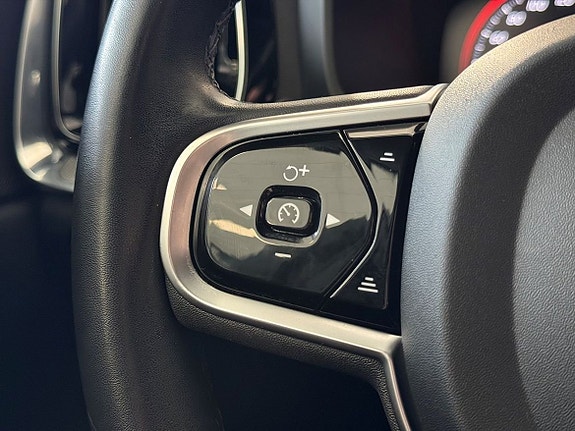Volvo V60 13 of 24