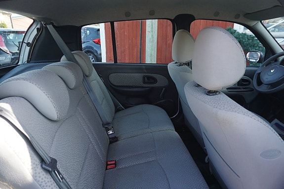 Renault Clio 6 of 6