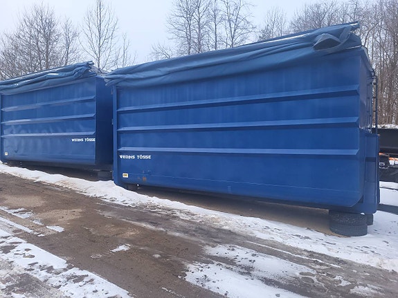 2 st lastväxlarflak med täckning.