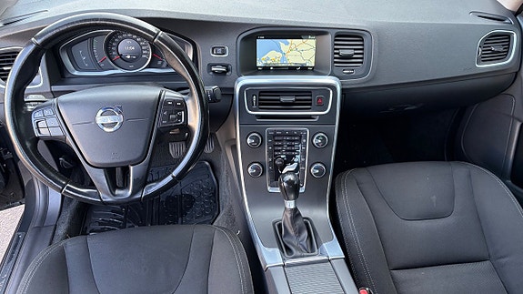 Volvo S60 7 of 12