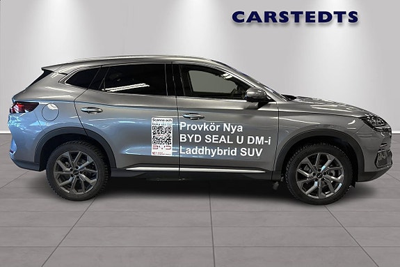 BYD Seal U 2 of 5