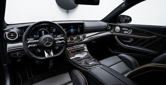 Mercedes-Benz AMG GT Roadster 7 of 9