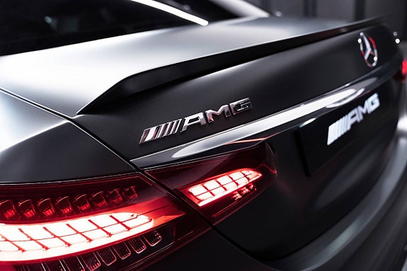 Mercedes-Benz AMG GT Roadster 3 of 9