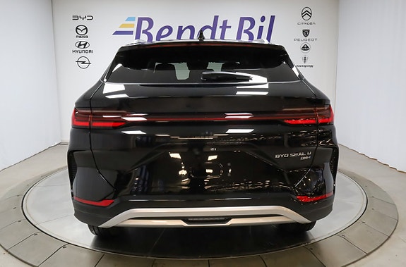 BYD Seal U 8 of 29