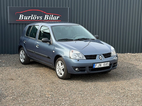 Renault Clio 8 of 12